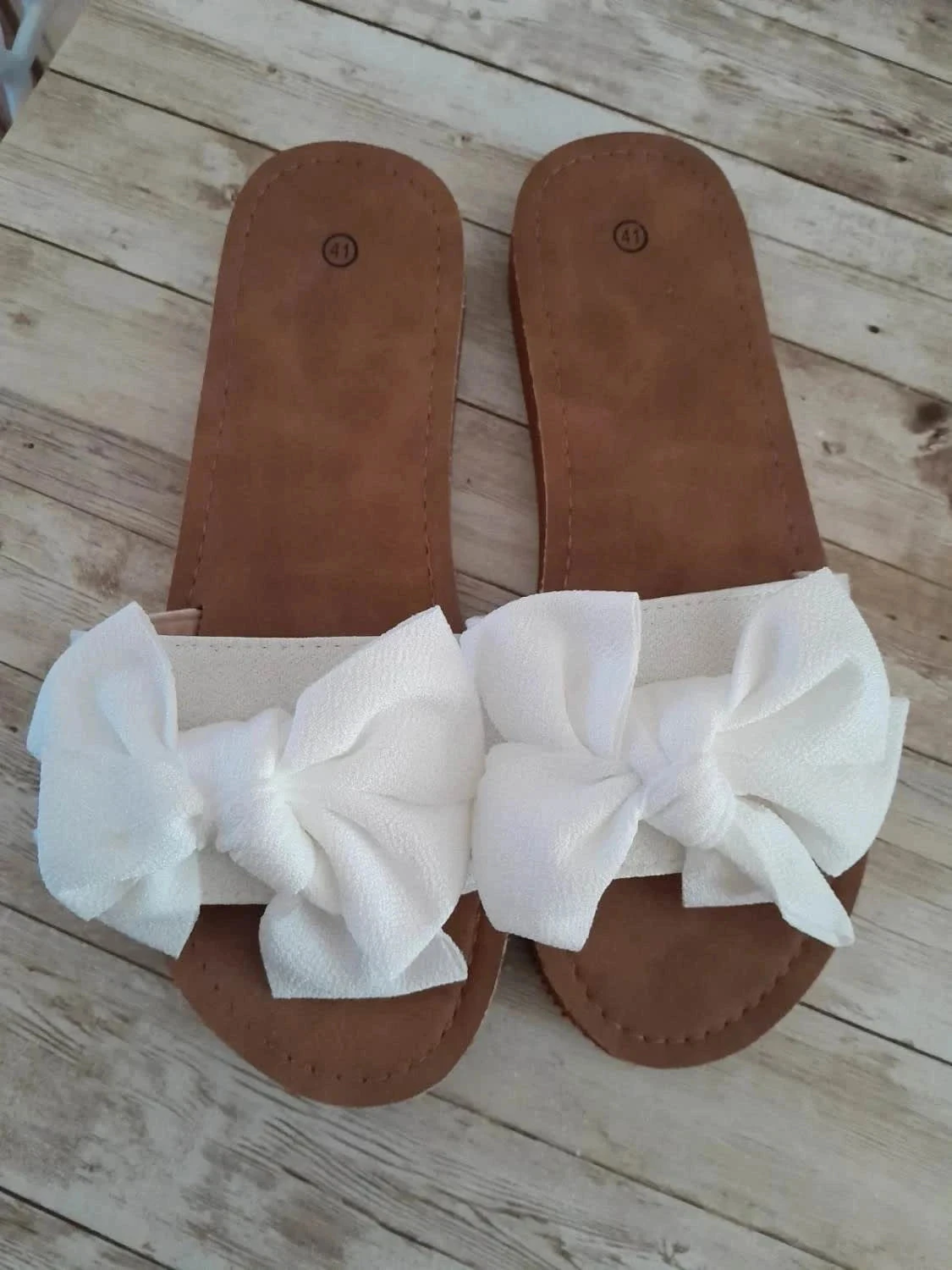 Claquettes blancas talla 41 con gran lazo – photo 3